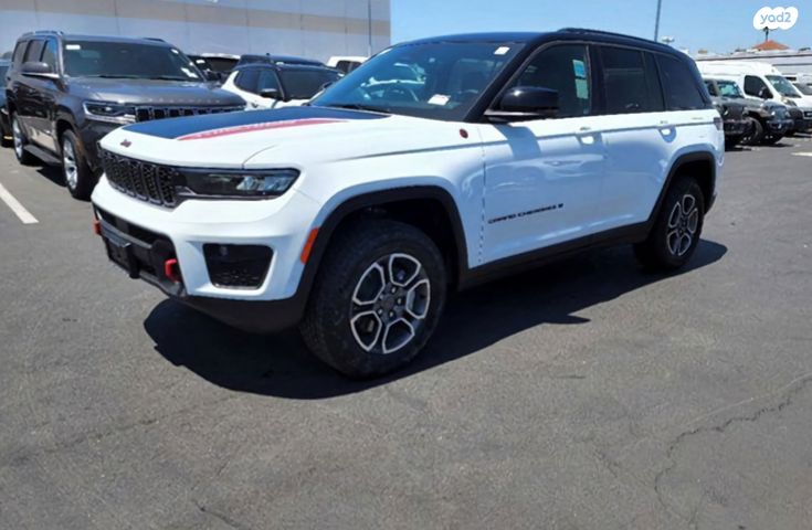 מכוניות יוקרתיות - ג'יפ / Jeep גרנד צ'ירוקי